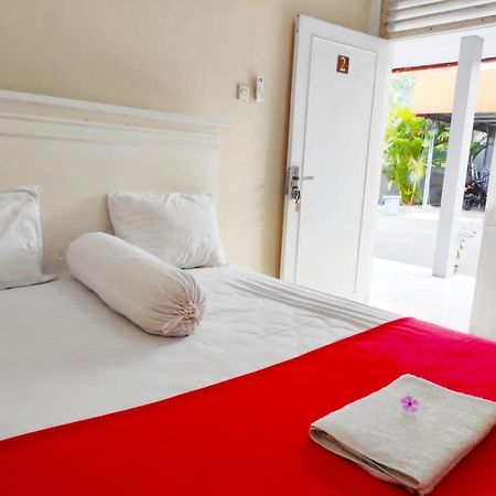 Ratu Guesthouse Селеман Екстер'єр фото